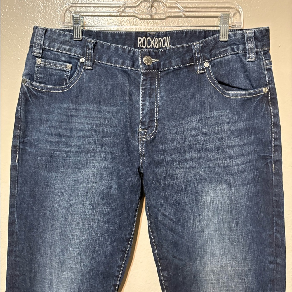 Women’s Rock & Roll Cow Girl Denim Straight Leg Jeans Dark Blue Wash Size 33x34 - Picture 2 of 16